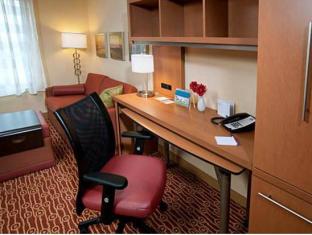 towneplace suites fort wayne north