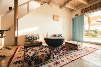 eteka slow beach hotel