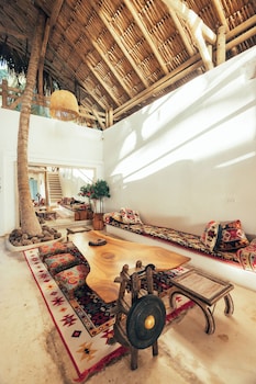 eteka slow beach hotel