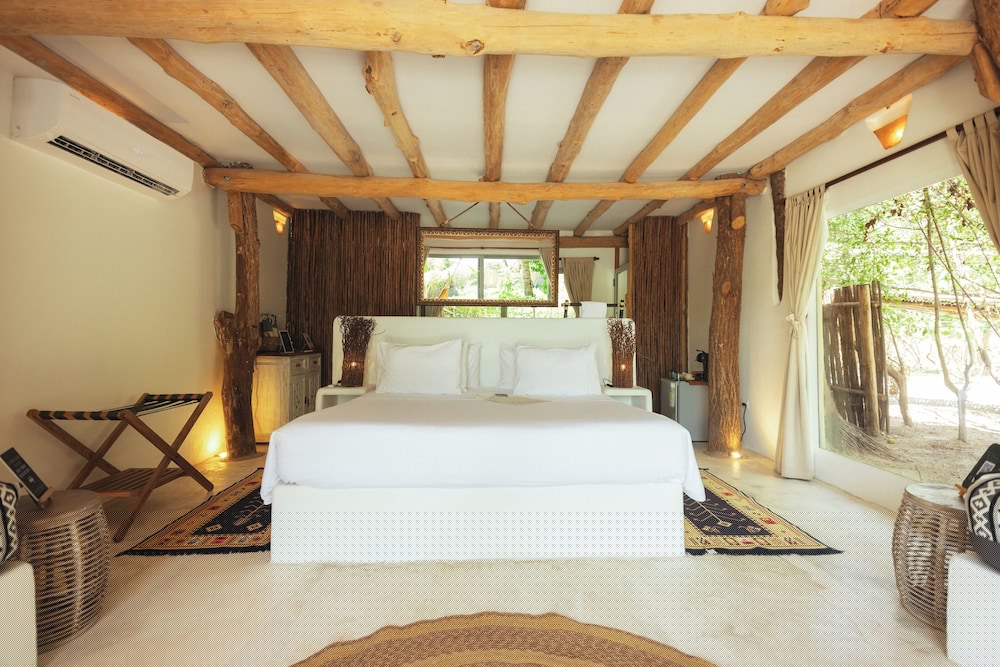 eteka slow beach hotel