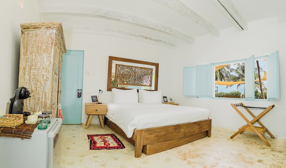 eteka slow beach hotel