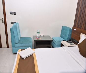 hotel silver land