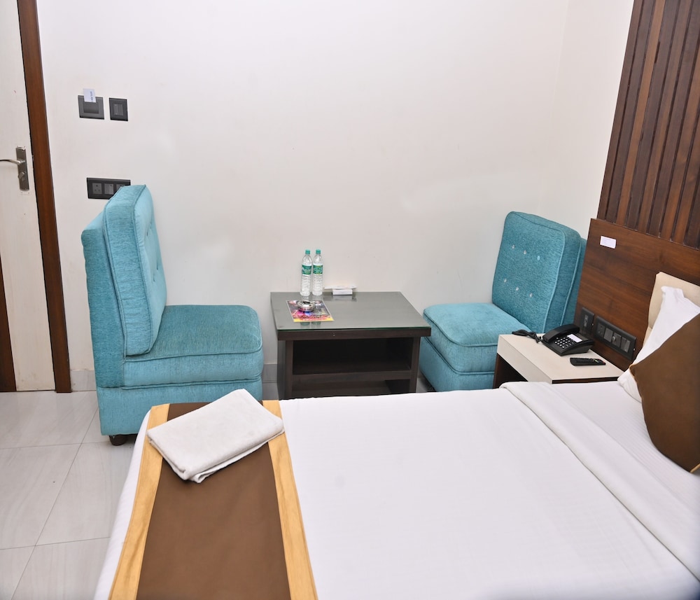 hotel silver land