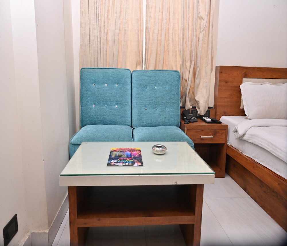 hotel silver land