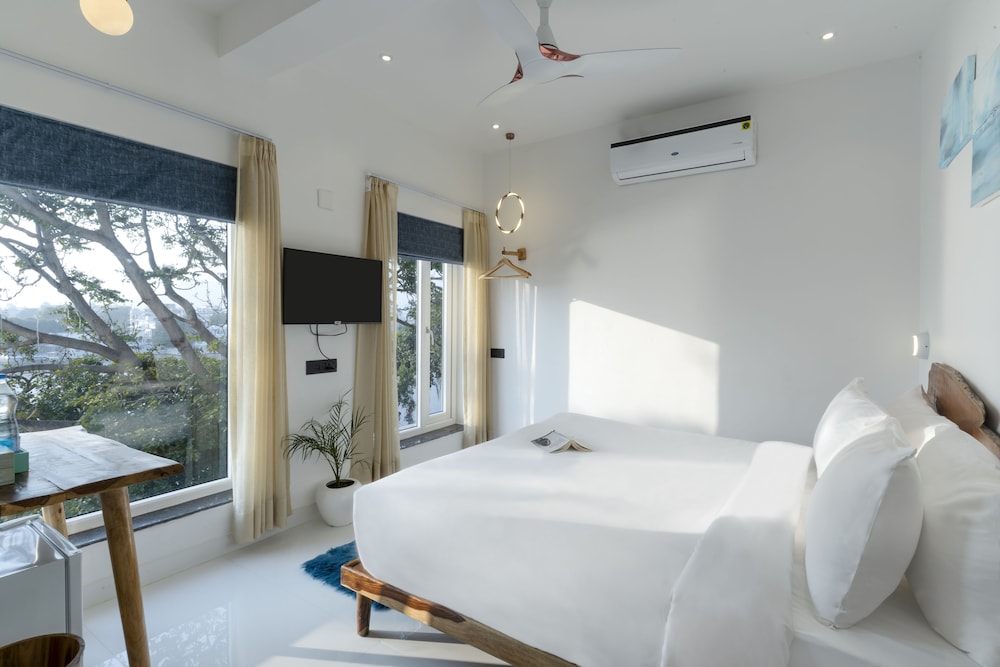 moustache udaipur luxuria