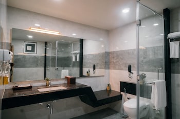 playotel premier guna