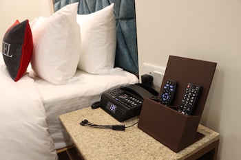 playotel premier guna