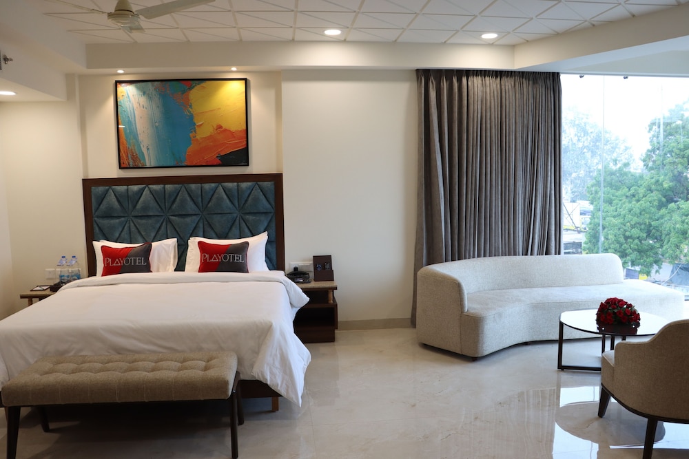 playotel premier guna