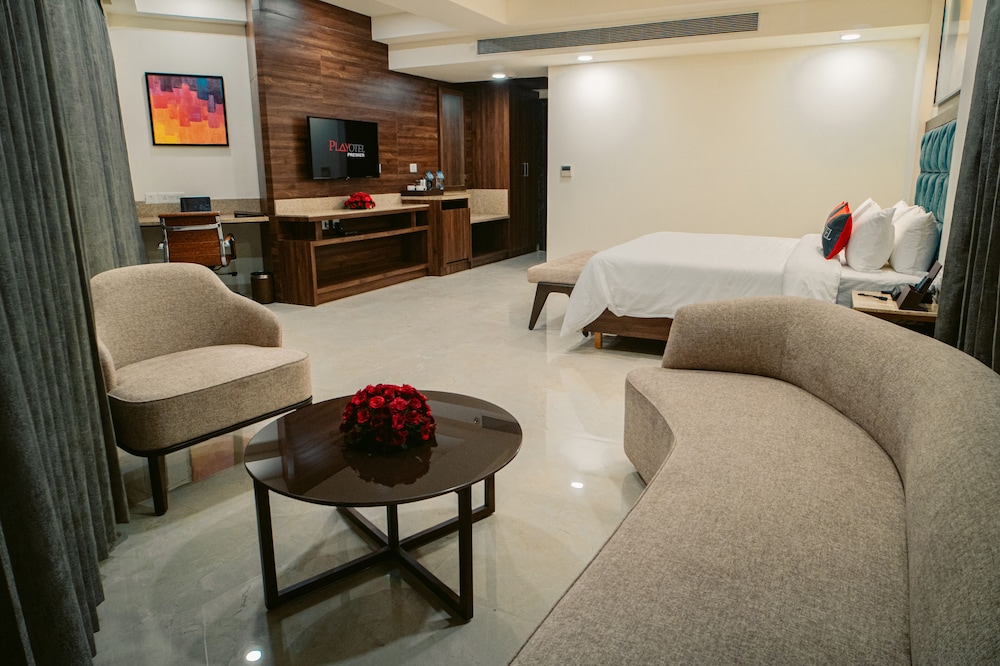 playotel premier guna