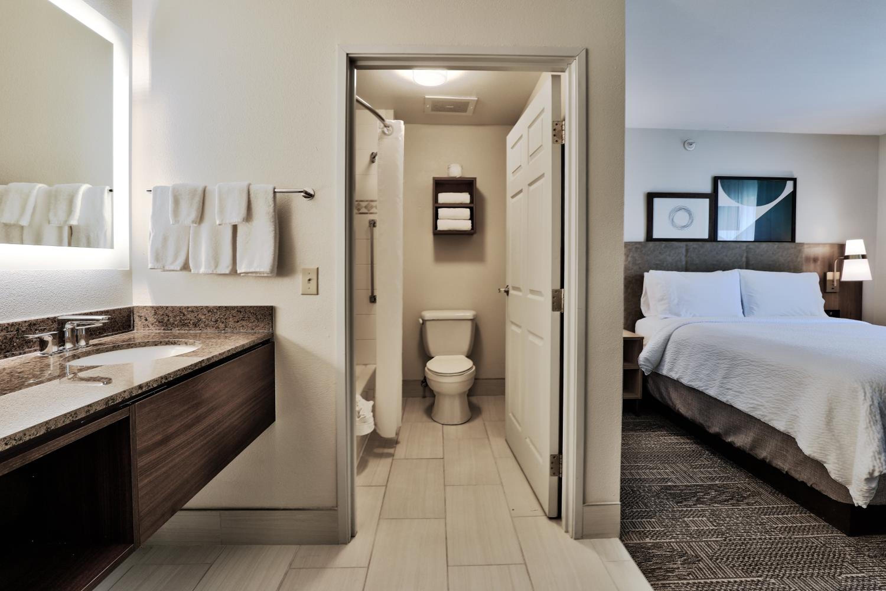 staybridge suites albuquerque airport by ihg