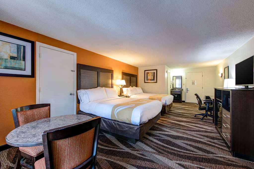 quality inn creekside downtown gatlinburg