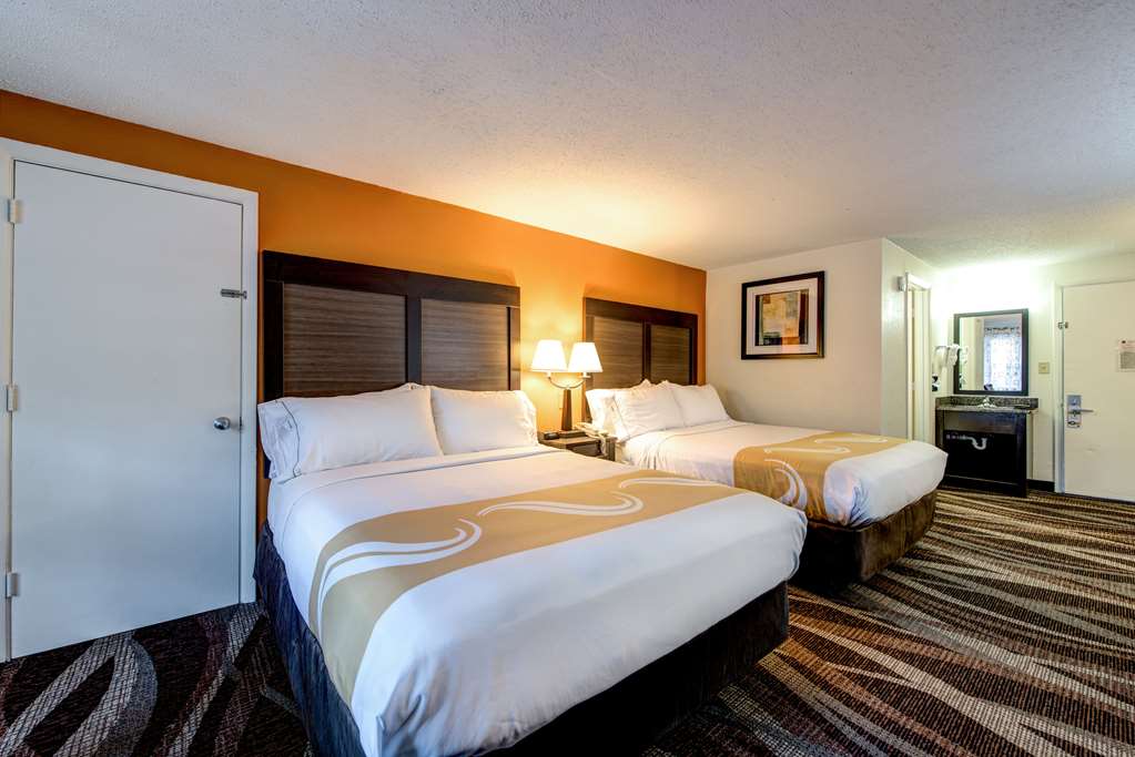 quality inn creekside downtown gatlinburg