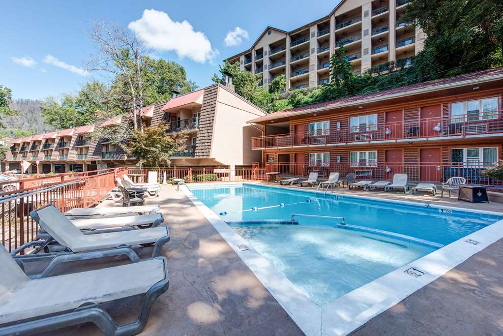 quality inn creekside downtown gatlinburg