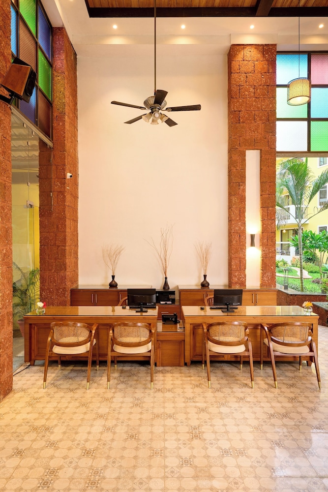 sea breeze sarovar portico varca goa