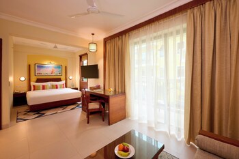 sea breeze sarovar portico varca goa