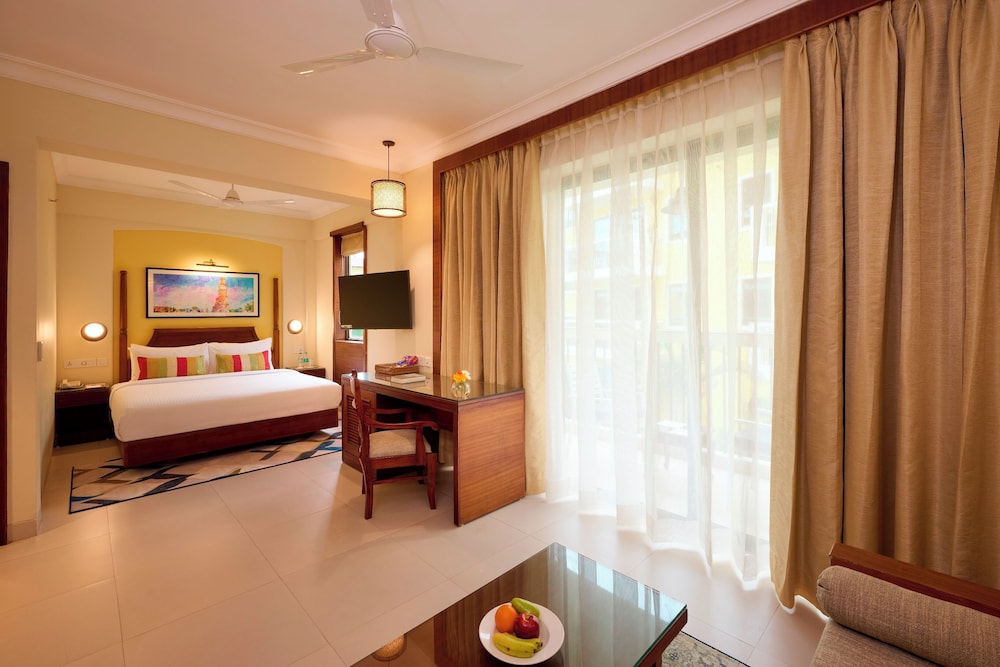 sea breeze sarovar portico varca goa