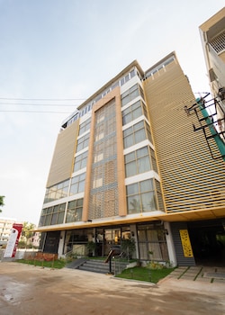 clarks inn airport bangalore