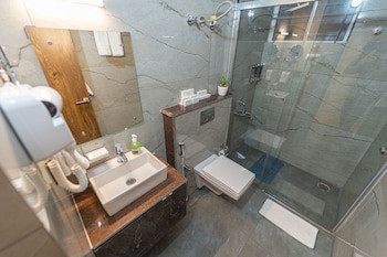 clarks inn airport bangalore
