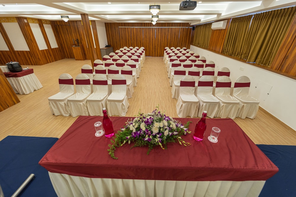 clarks inn airport bangalore