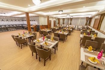 clarks inn airport bangalore