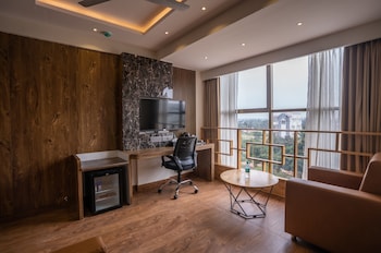 clarks inn airport bangalore