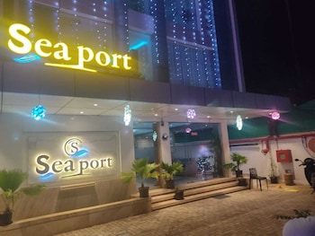 hotel sea port