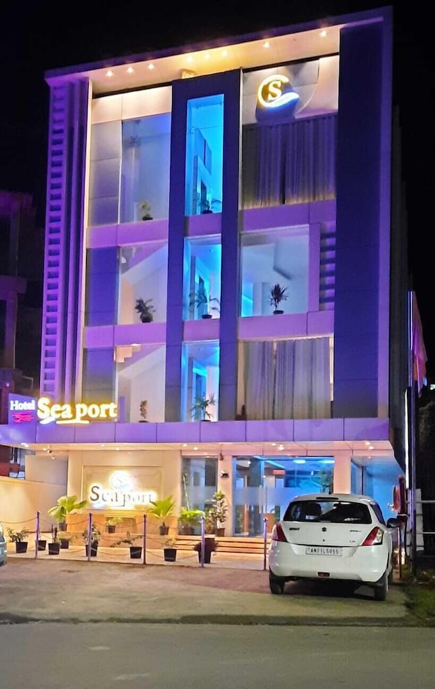 hotel sea port