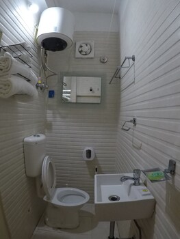 kakaku the guest house