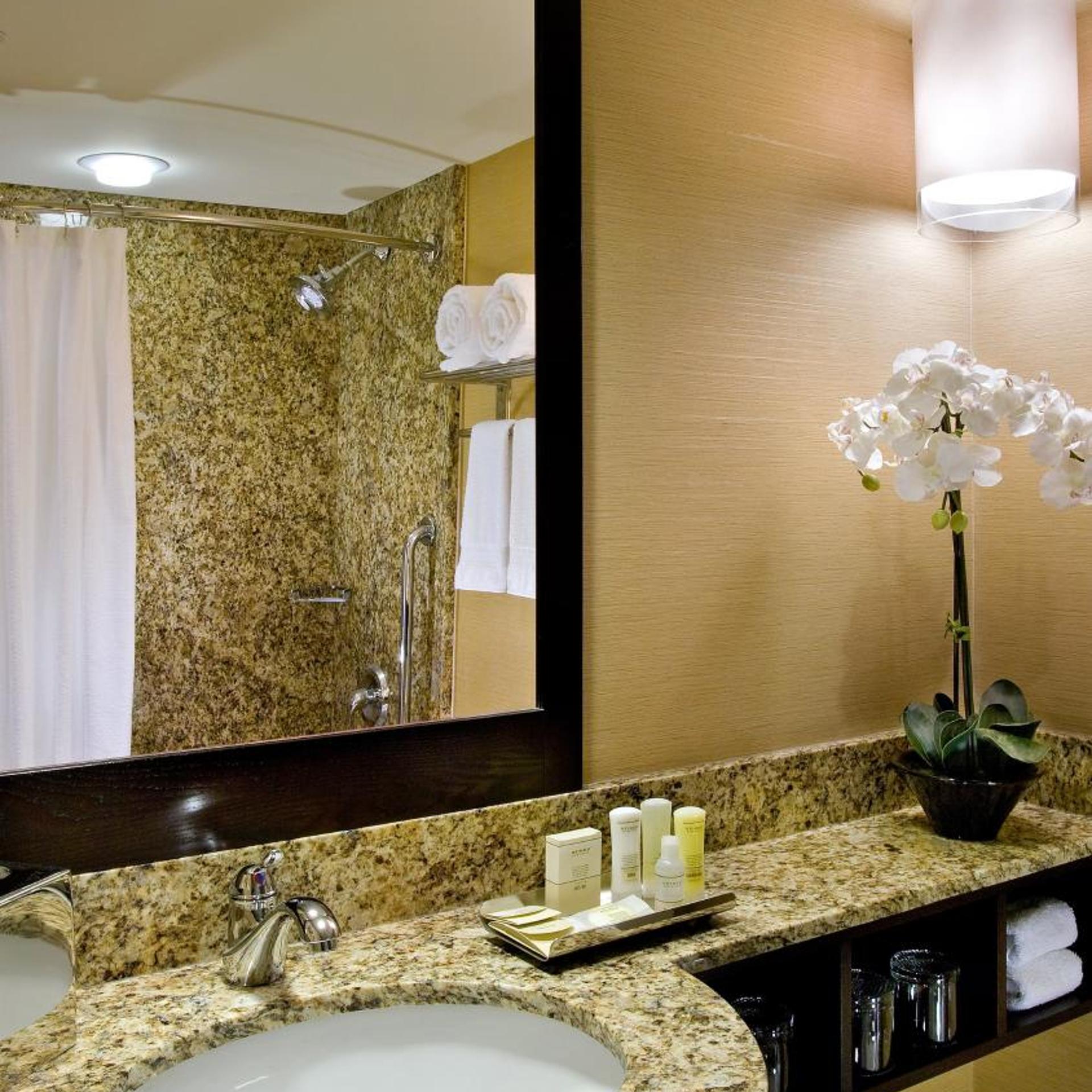 crowne plaza lombard downers grove by ihg