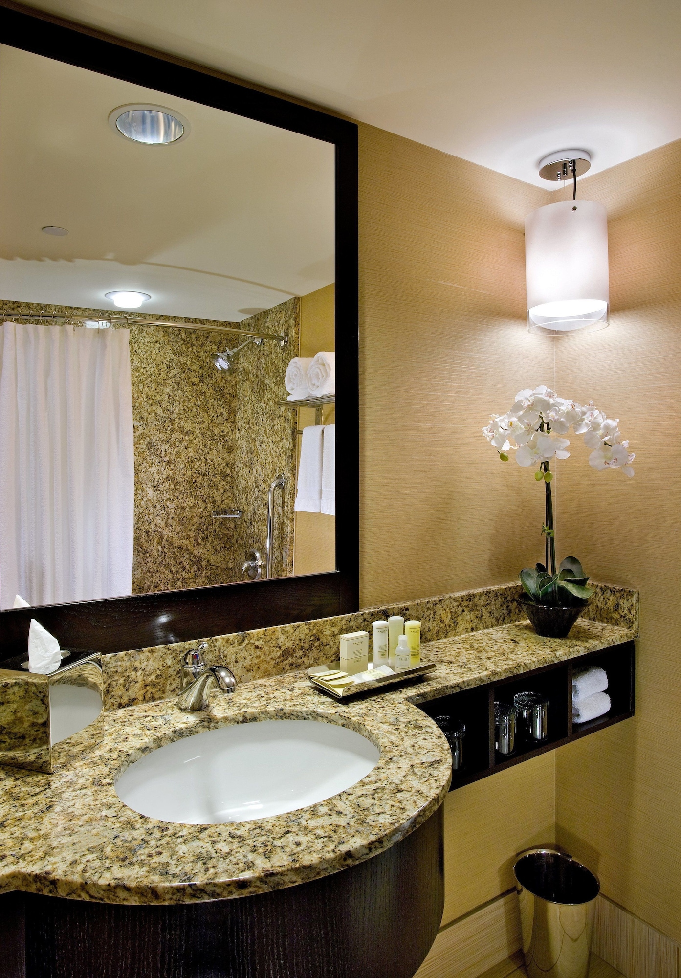 crowne plaza lombard downers grove by ihg