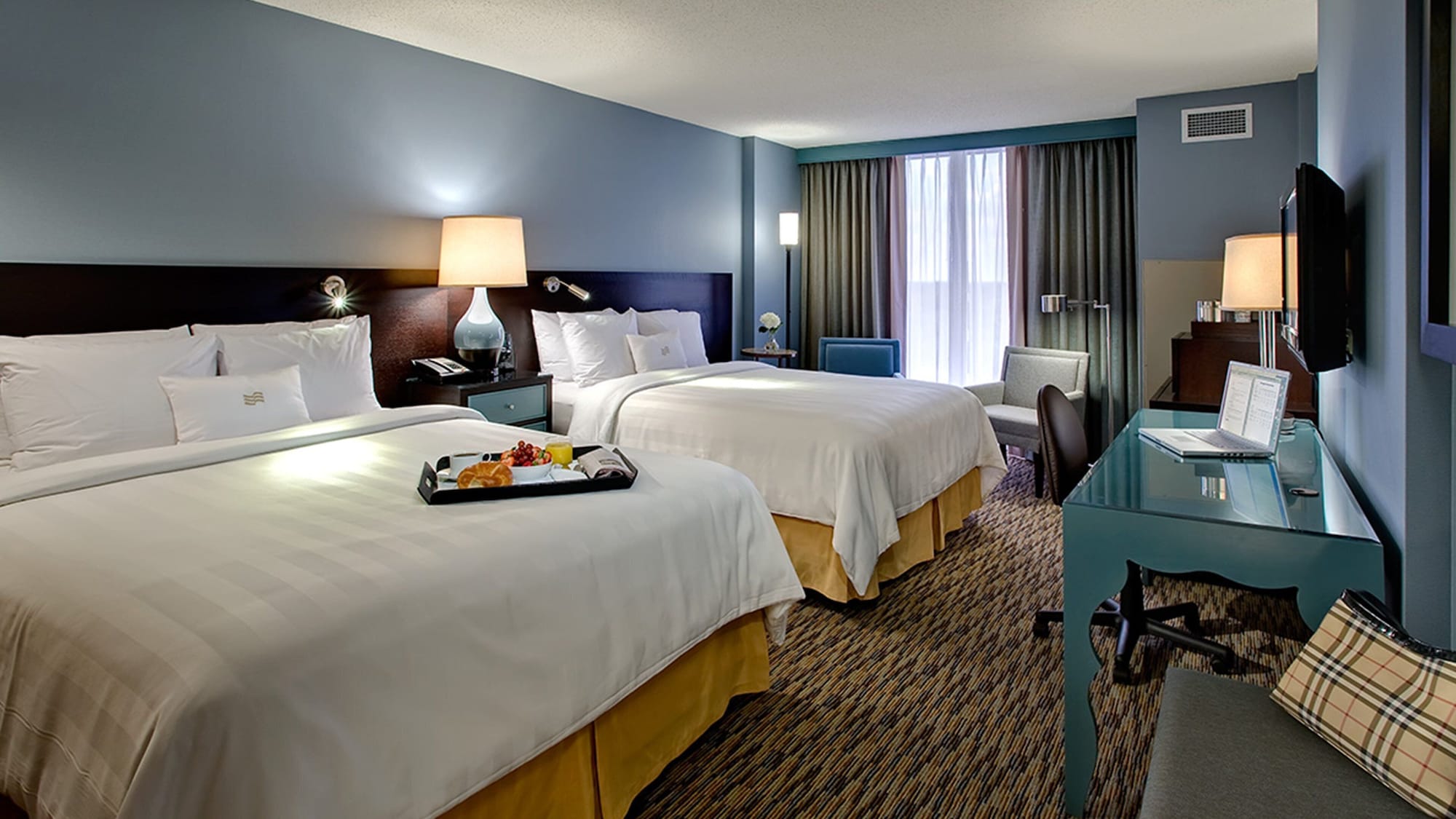 crowne plaza lombard downers grove by ihg