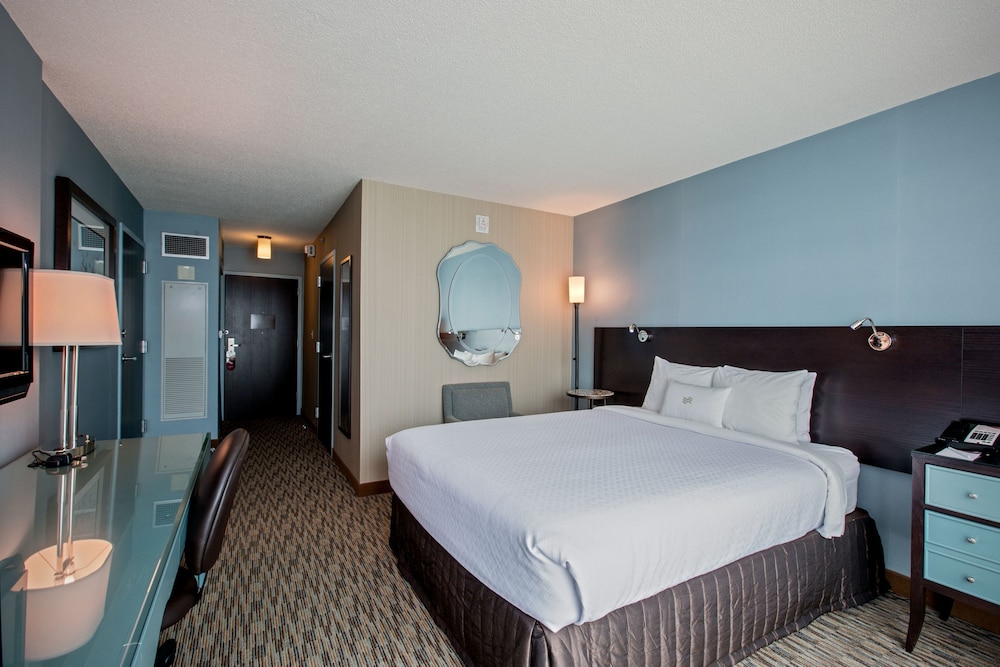 crowne plaza lombard downers grove by ihg