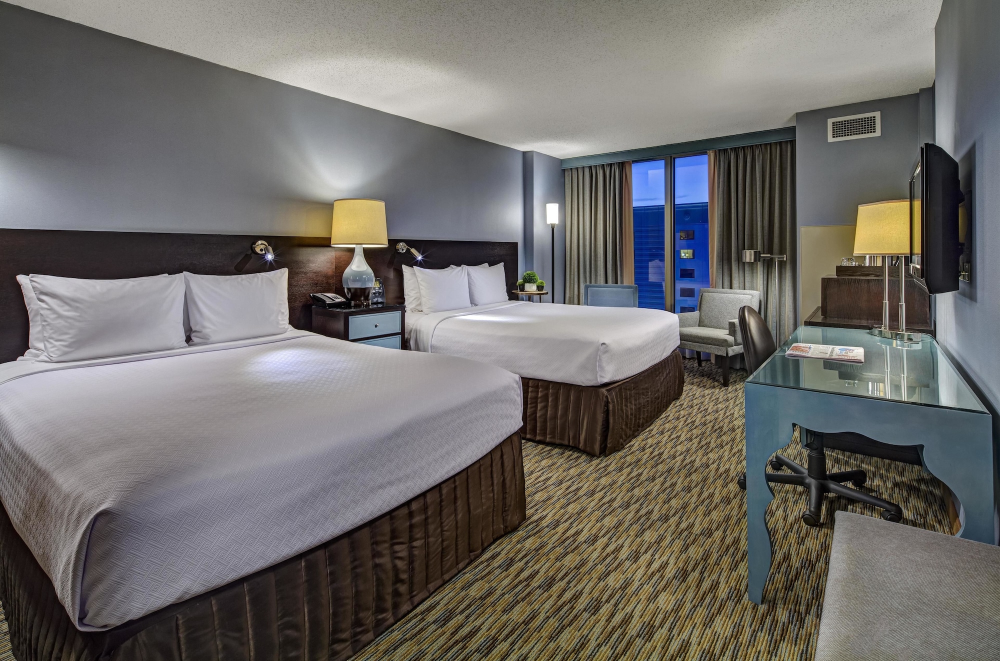 crowne plaza lombard downers grove by ihg