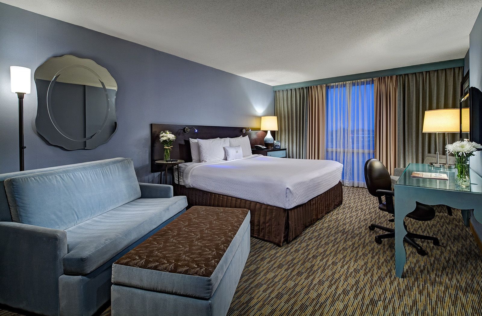 crowne plaza lombard downers grove by ihg