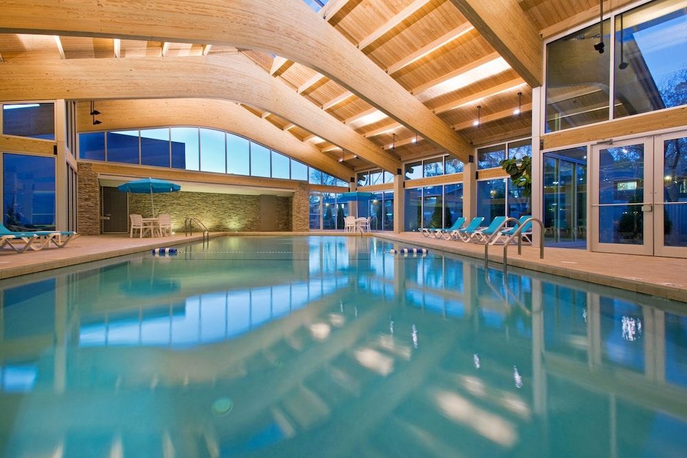 crowne plaza lombard downers grove by ihg
