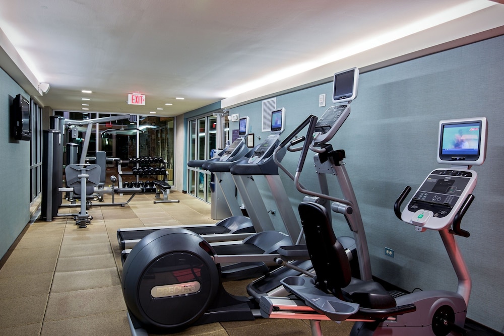 crowne plaza lombard downers grove by ihg