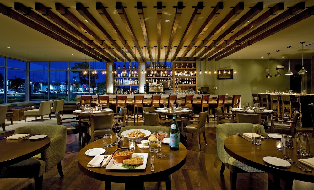 crowne plaza lombard downers grove by ihg