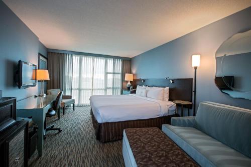 crowne plaza lombard downers grove by ihg