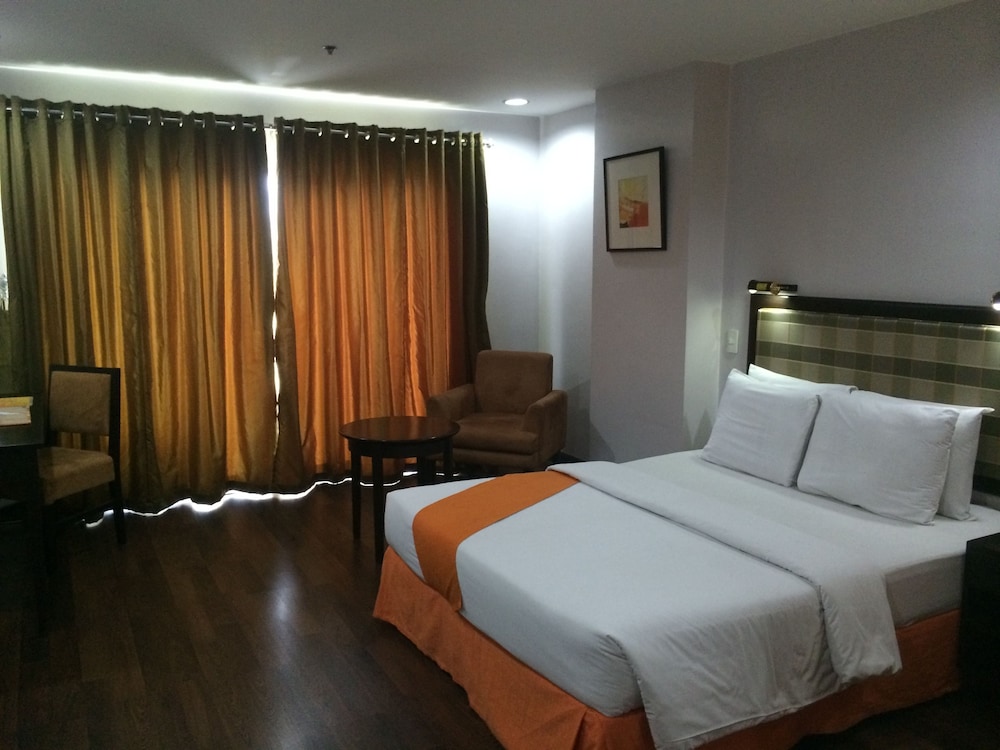 baguio burnham suites