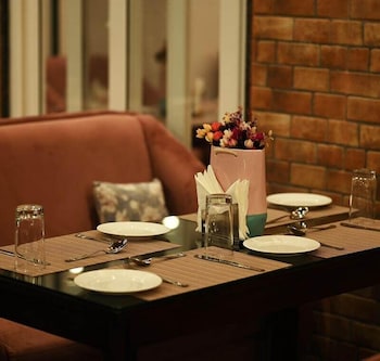 the hotel js souvenir