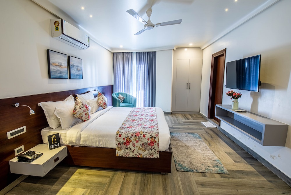 the hotel js souvenir