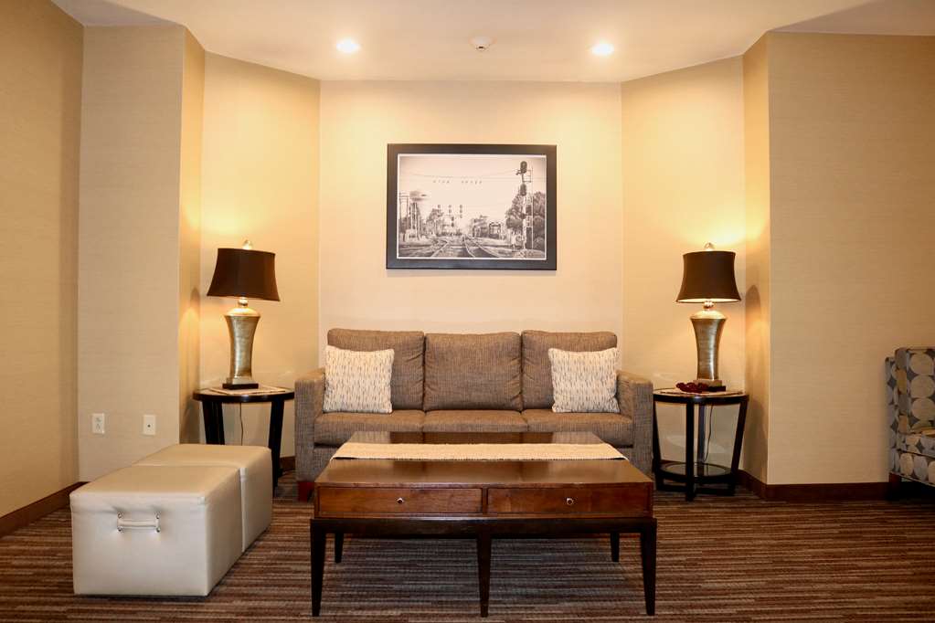 best western fostoria inn and suites