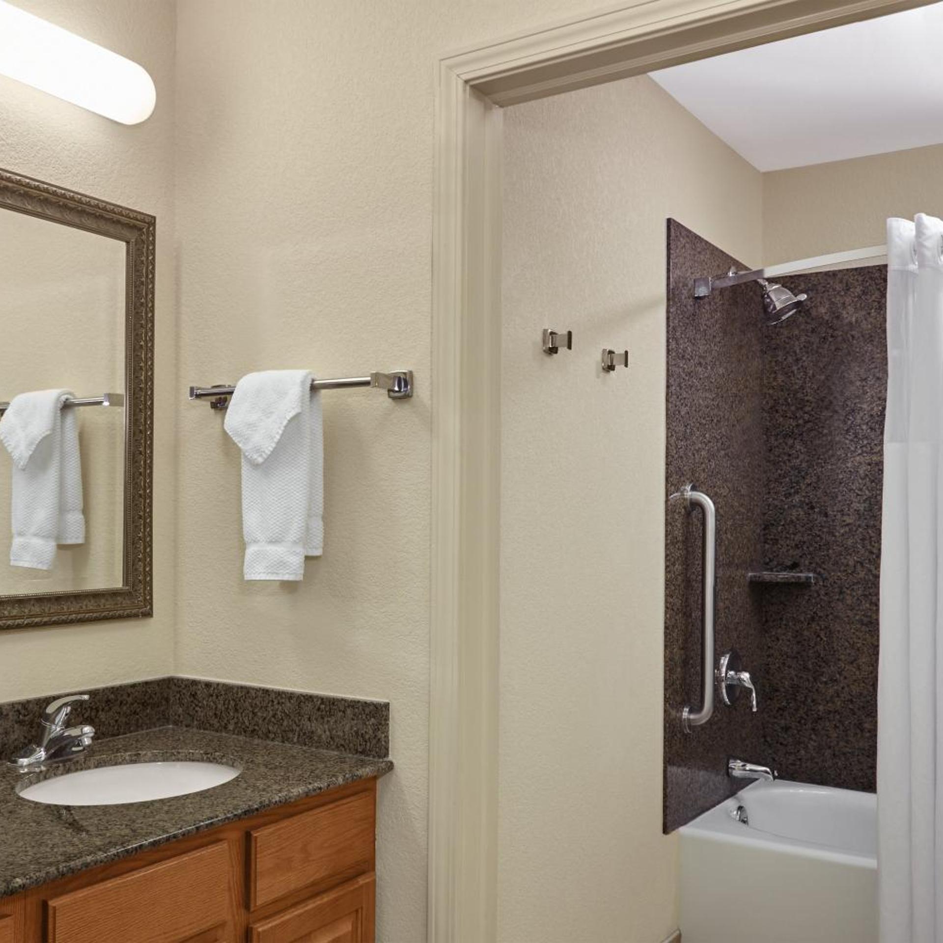 staybridge suites milwaukee airport south by ihg