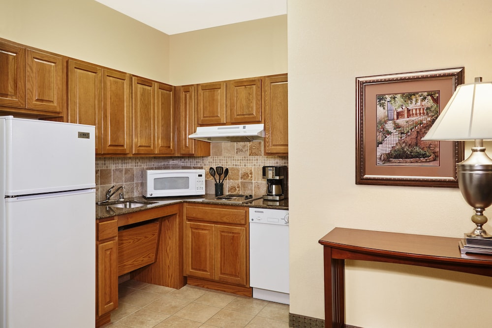 staybridge suites milwaukee airport south by ihg