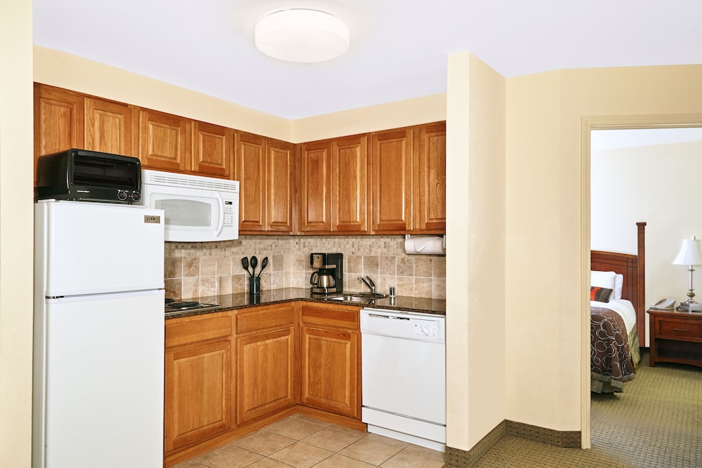 staybridge suites milwaukee airport south by ihg