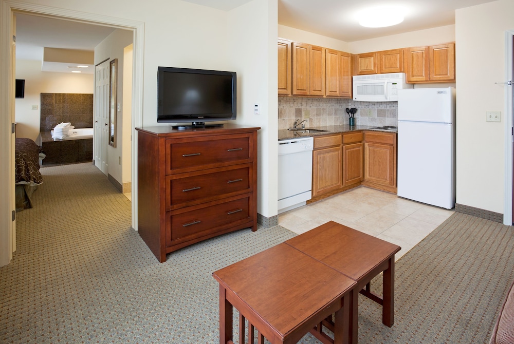staybridge suites milwaukee airport south by ihg