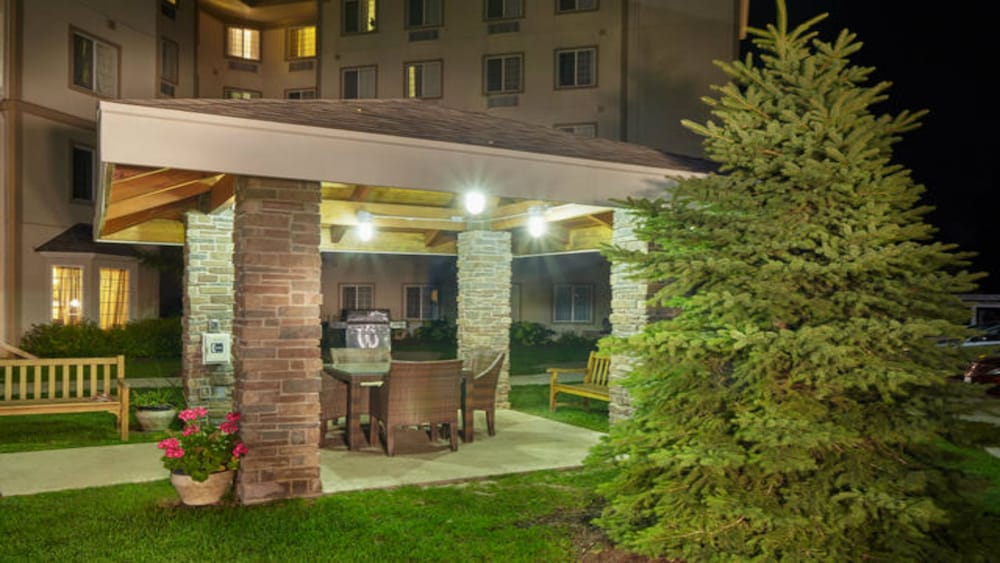 staybridge suites milwaukee airport south by ihg