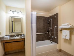 staybridge suites milwaukee airport south by ihg