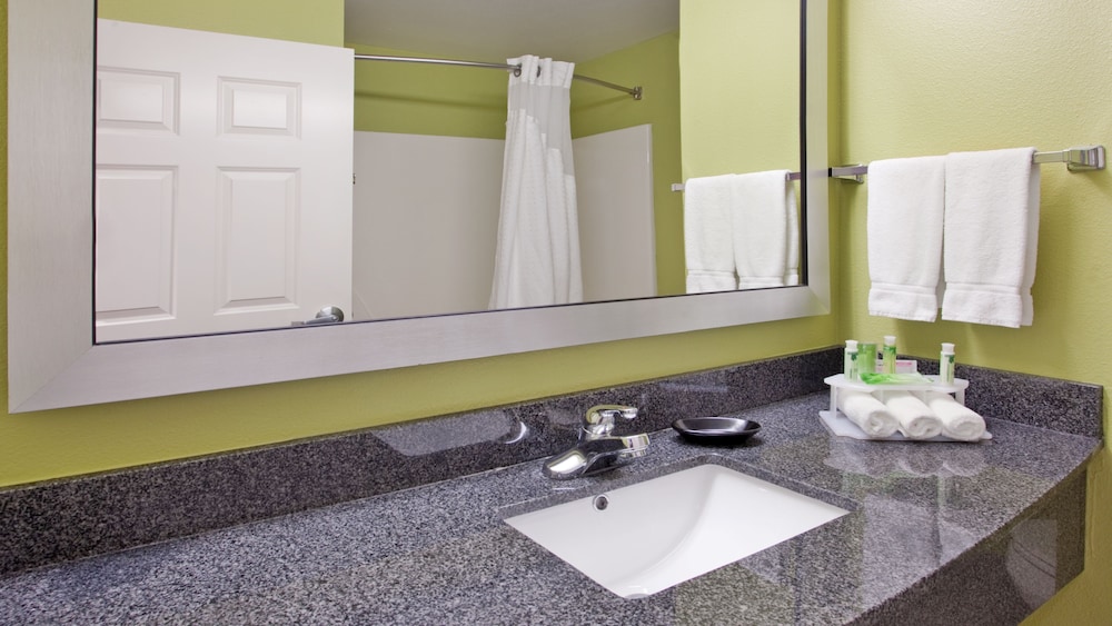 holiday inn express fremont by ihg