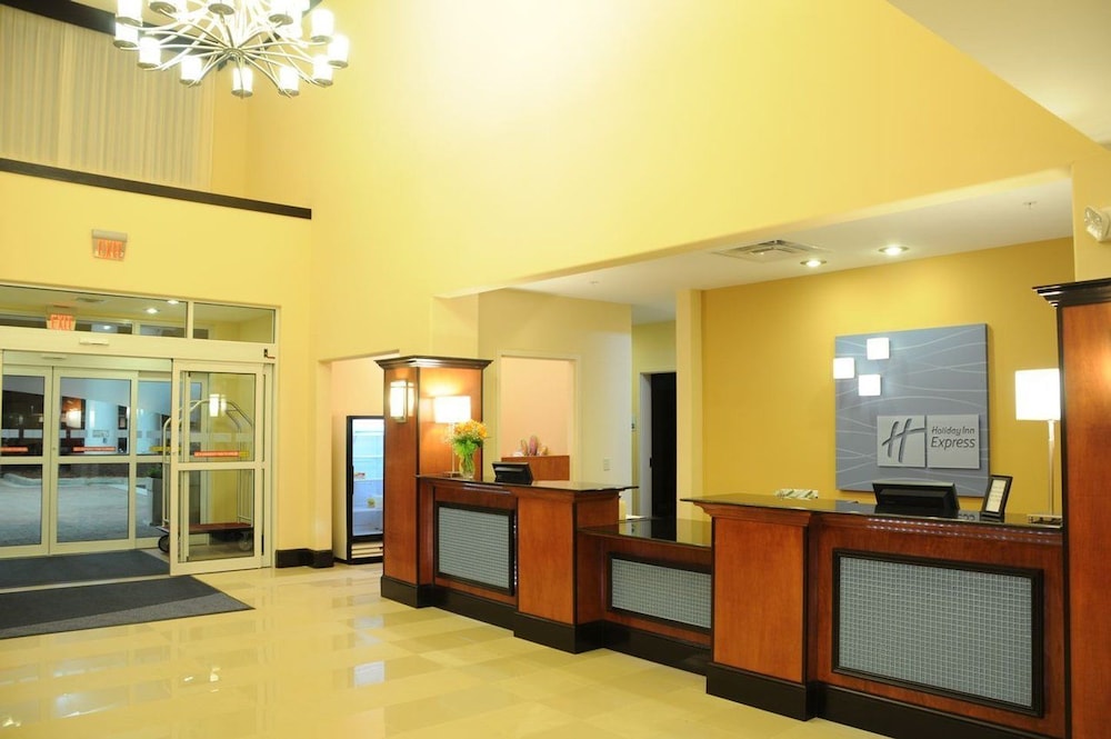 holiday inn express hotel and suites bainbridge by ihg